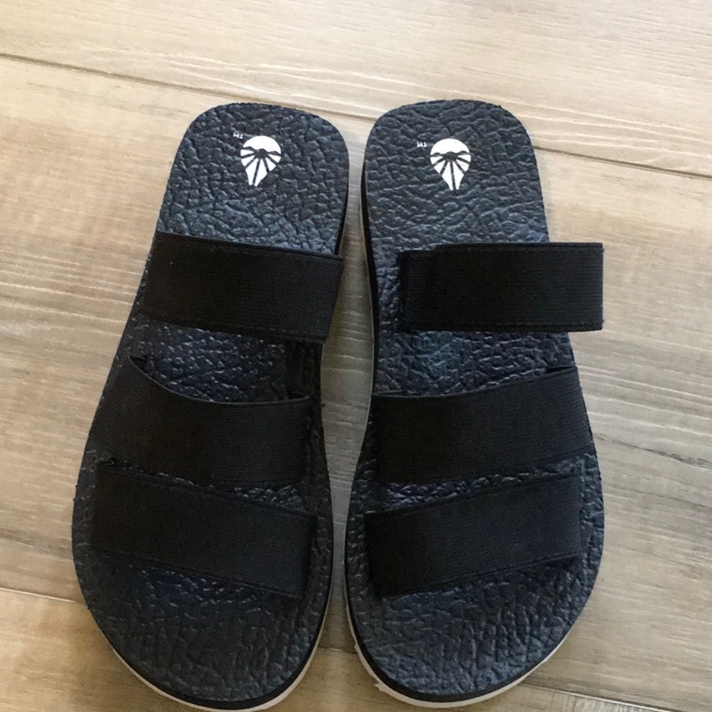 The Academy Brand Slide Sandals Size 6